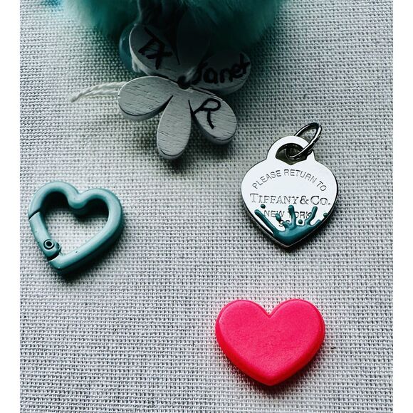 NEW Tiffany & Co Blue Splash Charm, Medium - Picture 1 of 3